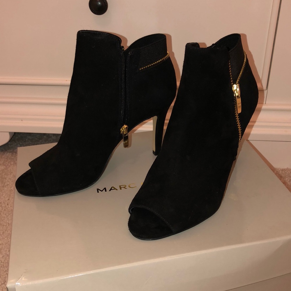 Marc Fisher peep toe heel